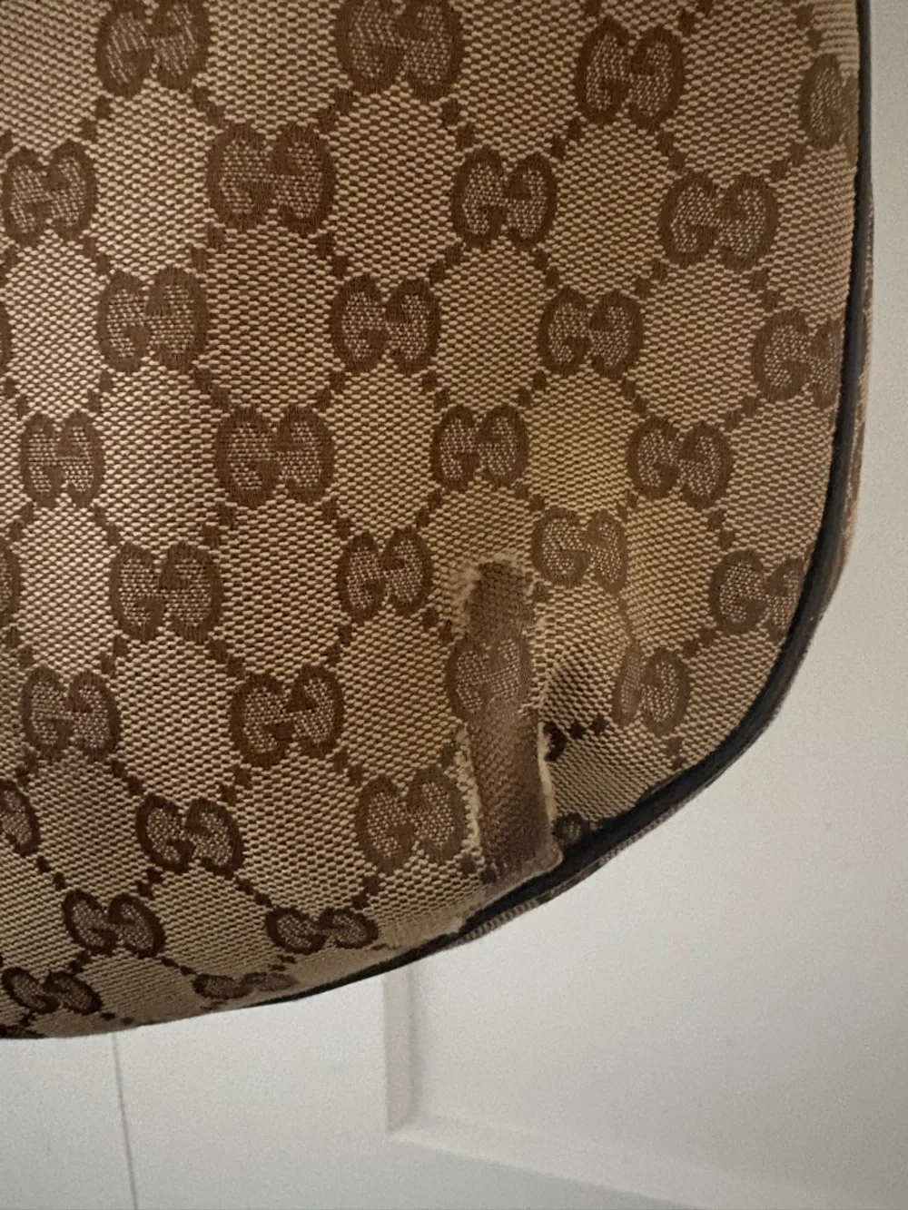 Gucci Beige Brown GG Canvas Shoulder Hobo with Dark Brown Leather Trim - Picture 4 of 12